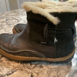 Winter boots